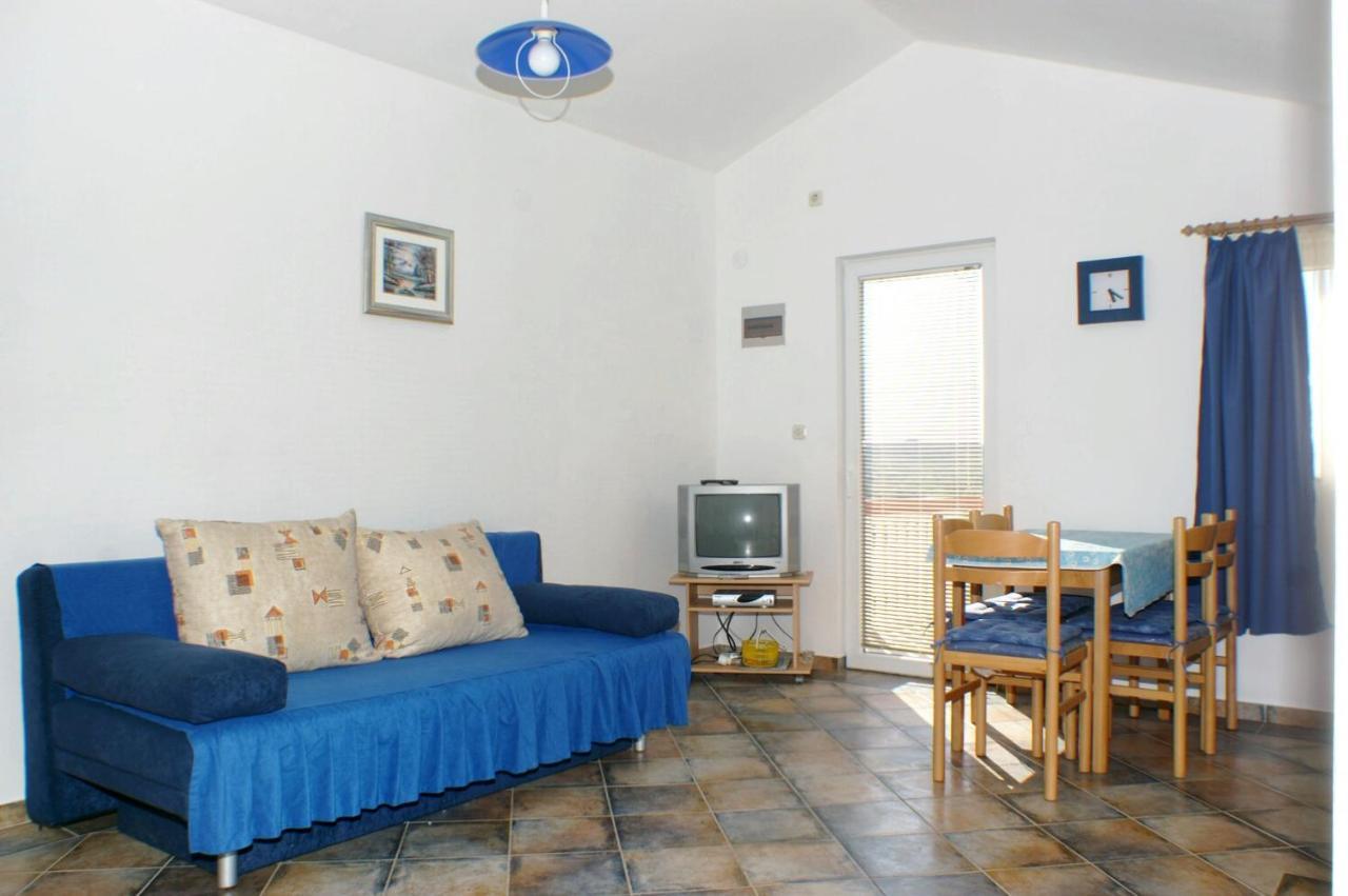 Family Friendly Seaside Apartments Vlasici, Pag - 4319 외부 사진